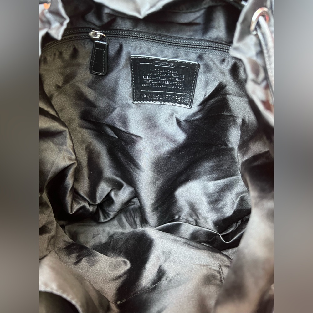 Coach Rucksack EC-22300 Black Signature F77350 Good Condition Canvas Leather - Picture 7 of 13